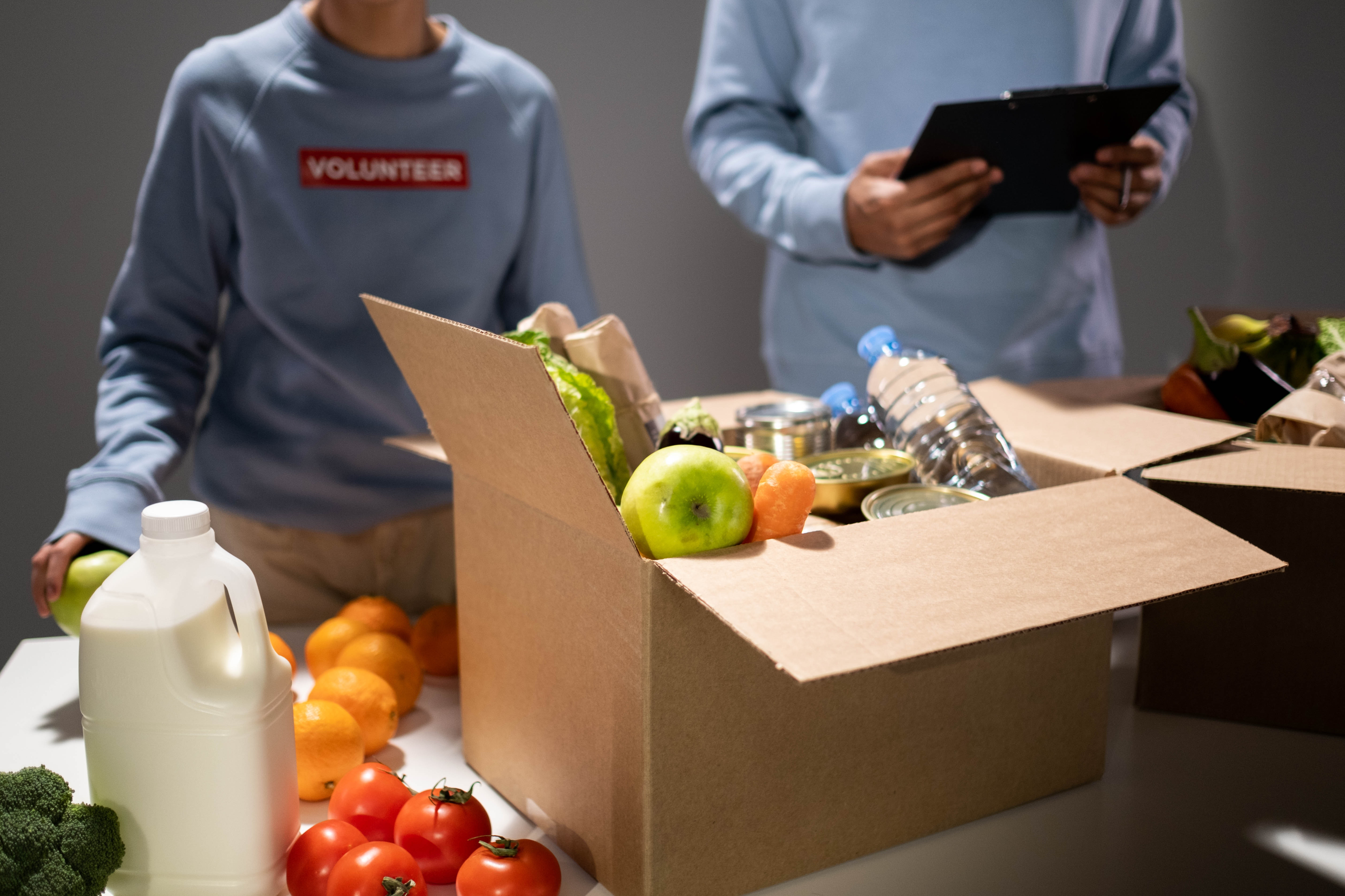 Volunteers handing out food